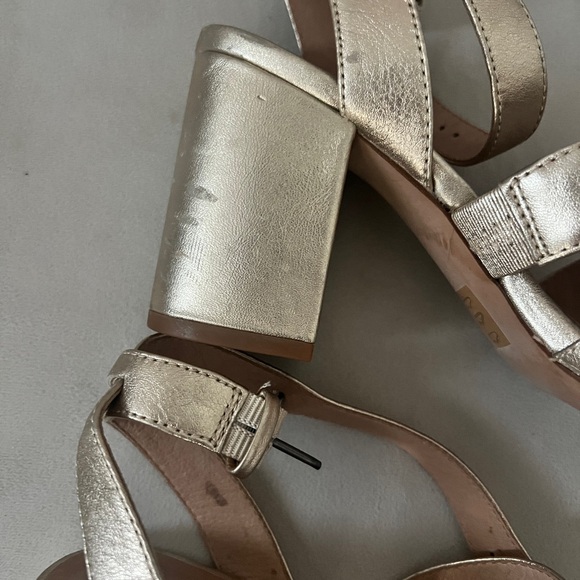 Madewell Three Strap White Gold Sandals - Picture 3 of 9